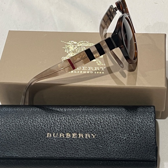 Burberry Sunglasses main image 5